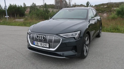 AUDI e-tron 50 50 Advanced Business