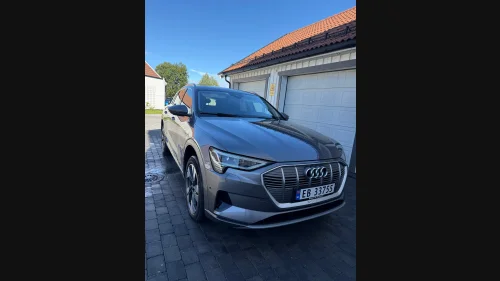 AUDI e-tron 50 50