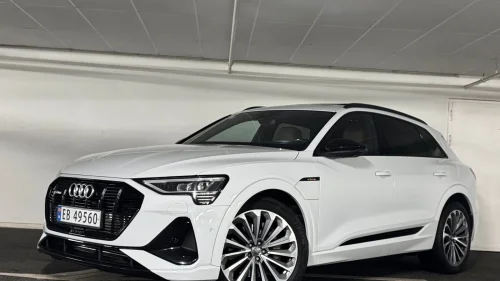 AUDI e-tron 55 55 S-LINE+TOPP UTSTYRT+BLACK+B&O+PANO+HUD+KROK+VALCONA