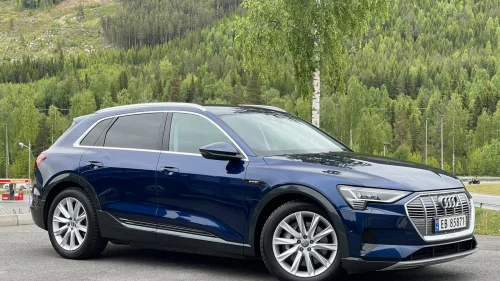 AUDI e-tron 50 50 Advanced/Helskinn/LED/H.Feste/Navi/Lav km/Garanti