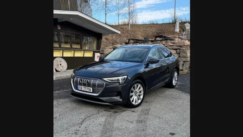 AUDI e-tron Sportback 50 50 Sportback S line