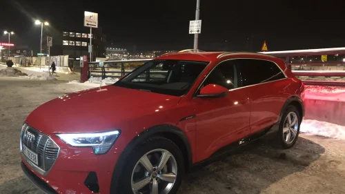 AUDI e-tron 50 50 Advanced Business