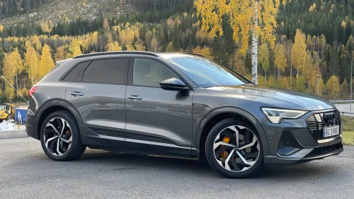AUDI e-tron 55 55 S-LINE/Sport/ACC/HUD/Keyless/H.Feste/21"Alu