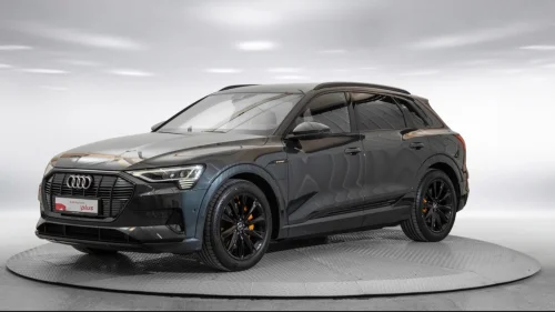 AUDI e-tron 55 55 S line Sport . Lav km. Strøken bil.