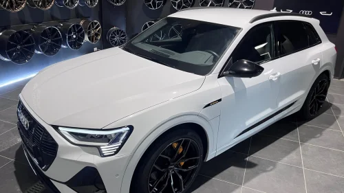 AUDI E TRON 55 Audi e-tron 55 S line Sport Black Ed / 21" / Norsk bil