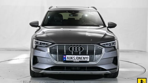 AUDI e-tron 55 B&O HEAD UP LUFTFJÆRING PANORAMA SKINN