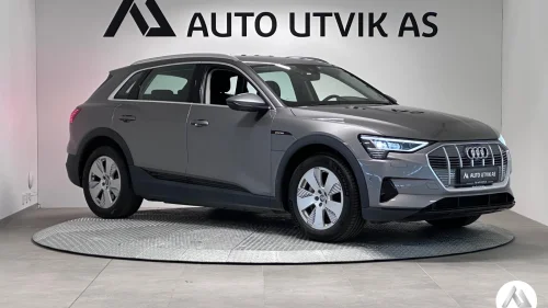 AUDI e-tron 55 Advanced/Business/Headup/Krok/360Kamera/Ny service