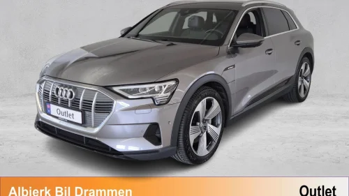 AUDI e-tron 55 Quattro,LED Matrix,Carplay,Navi,Krok,ACC,360 kamera+
