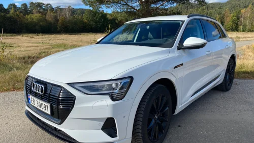 AUDI e-tron 50