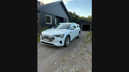 AUDI e-tron 50 50 Advanced Business