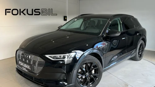 AUDI e-tron 50 50 / SORT SKINN / ACC / R.KAMERA / PARK.VARMER / KROK