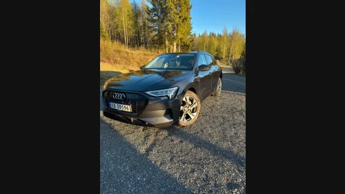 AUDI e-tron 50