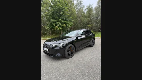 AUDI E TRON 55 55 S line Sport Black Edition