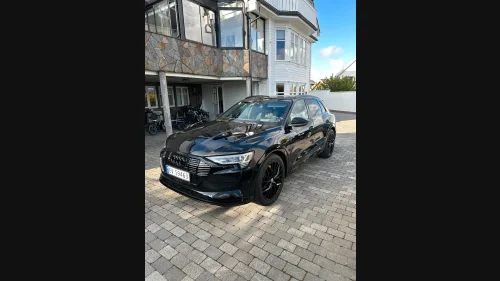 AUDI e-tron 55