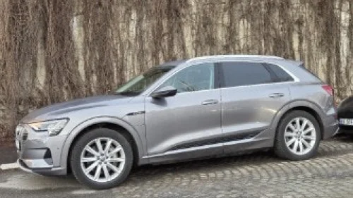 AUDI e-tron 55
