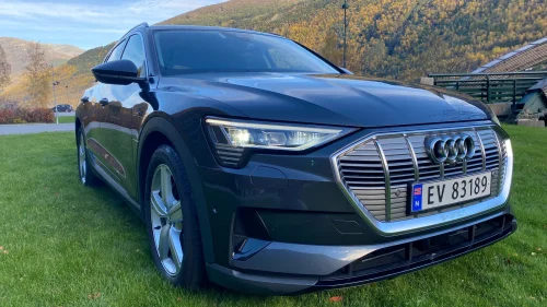 AUDI e-tron Audi e-tron – Pano, 360° Kamera, Valcona Sportseter, ++