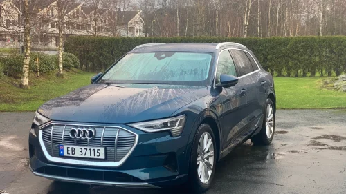 AUDI e-tron 50 50 Advanced Business Krok/360/Ad. cruise/Skinn/Navi/+++