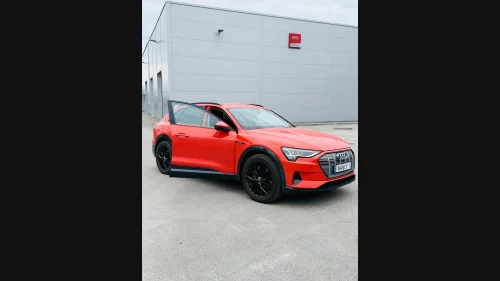 AUDI e-tron 50 50 Advanced Business