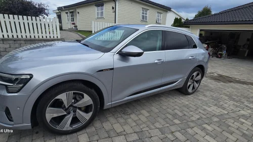 AUDI e-tron 50 50 Advanced Business