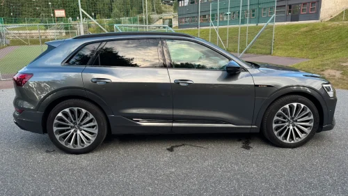 AUDI e-tron 50 50 S-Lline Sport / B&O / Matrix / Head-uo / Krok / Skin