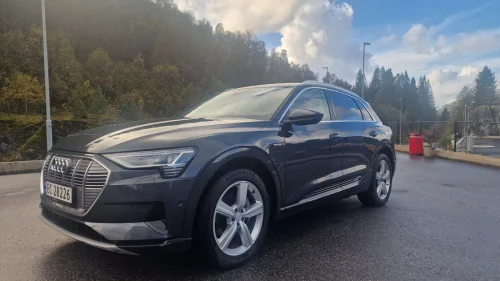 AUDI e-tron 55 e-tron 55
