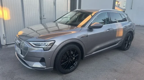 AUDI e-tron 50 50 Advanced