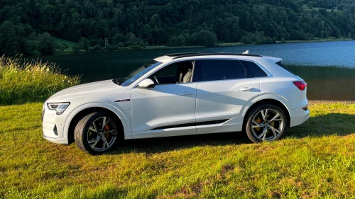 AUDI e-tron 55