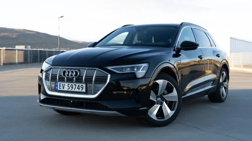 AUDI e-tron 55, LIMITED / B&O / HEAD UP / MATRIX / HELSKINN/PANOTAK