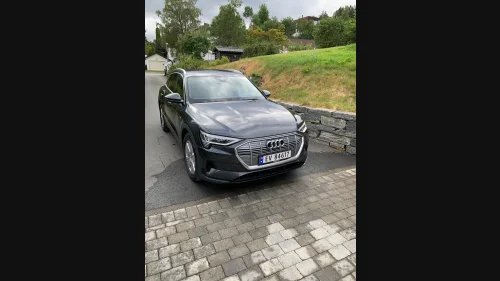 AUDI e-tron 55