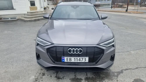 AUDI e-tron 55 Advanced plus