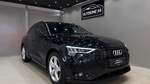 AUDI e-tron 50 50 / Advanced / Luft / ACC / Black edition / 360 /Skinn