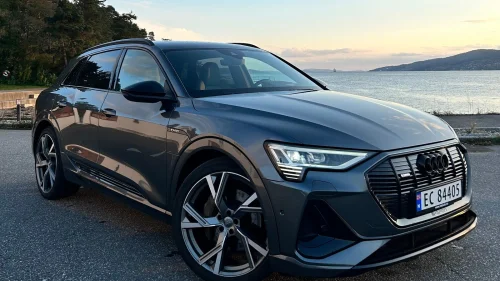 AUDI e-tron 55 55 2xS line Sport 22’ TOPPUTSTYRT NV/S-Seter/PANO/B&O++