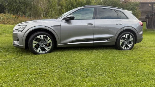 AUDI e-tron 55 55 S line