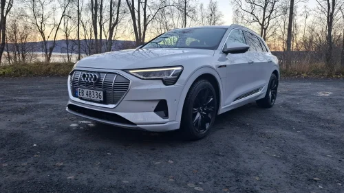 AUDI e-tron 50 50 Advanced panorama hengerfeste 360° kamera