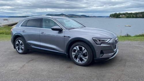 AUDI e-tron 50 50 Advanced Business