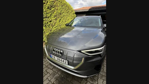 AUDI e-tron 50 50 Advanced Business