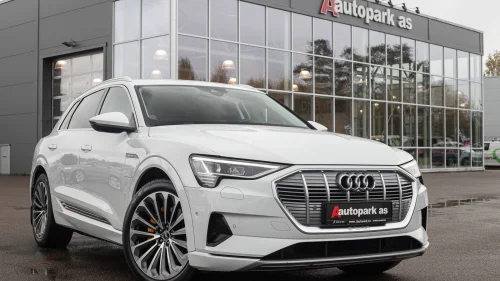 AUDI e-tron 55 55 NORSK/HUD/EL-SETER/360/KROK/ADAPTIV/CARPLAY/EN-EIER