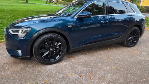AUDI e-tron 50 50 Advanced Business