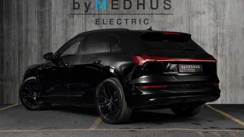 AUDI e-tron 55 55 Adv Black optikk-Matrix-Night Vision-Head Up-S line