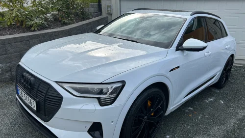 AUDI e-tron 55 Advanced, Krok,ACC,Matrix,Head up,Pano,Skinn,360,B&O