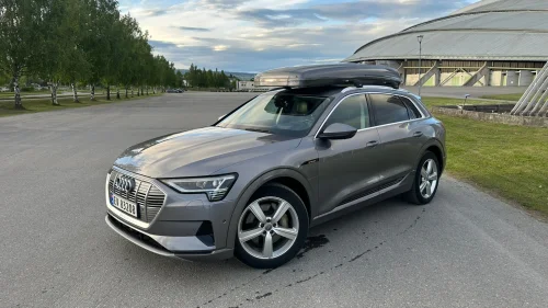 AUDI e-tron 55 Advanced fast track