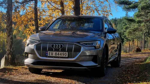 AUDI e-tron 55 Advanced, LED Matrix, Head-Up,360-kam, Keyless, Krok