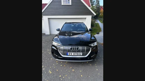 AUDI e-tron 55