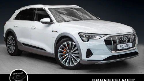 AUDI e-tron 55 Exclusive Krok/Panorama/360/Matrix/S-Line