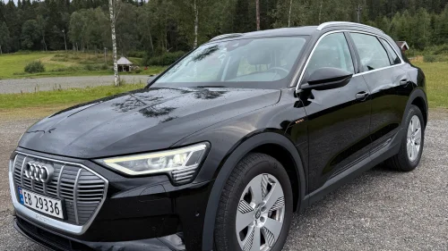 AUDI e-tron 50