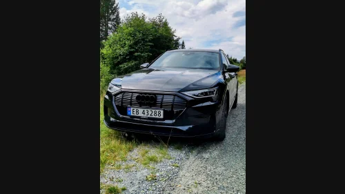 AUDI e-tron 50 Advanced Sport - All black - Luftfjæring - Tilh.feste