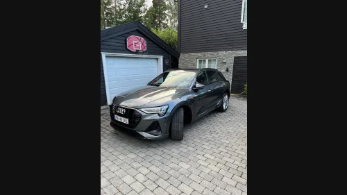 AUDI e-tron 55 55 S line