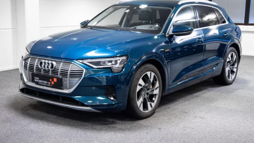 AUDI E TRON 55 55 Adv./Kontur/B&O/VÆR MED I TREKNING AV 100 000 KR!