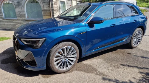 AUDI e-tron 55 55 s-line Black edition, s+v, night visjon, matrix