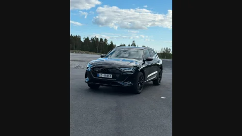 AUDI E TRON 55 55 S line Sport Black Edition
